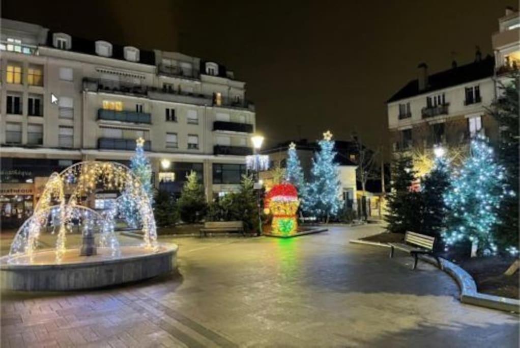 Studio A 2 Pas De La Gare Сартрувил Екстериор снимка